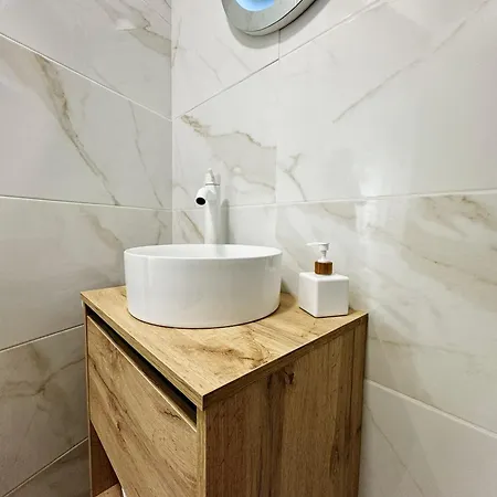 Myd La Vega * אוביידו